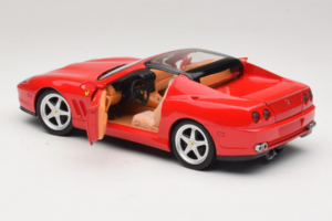 Ferrari 575M Superamerica Sarkans Hot Wheels 1:18 J2858 Metāls — attēls 5 no 8