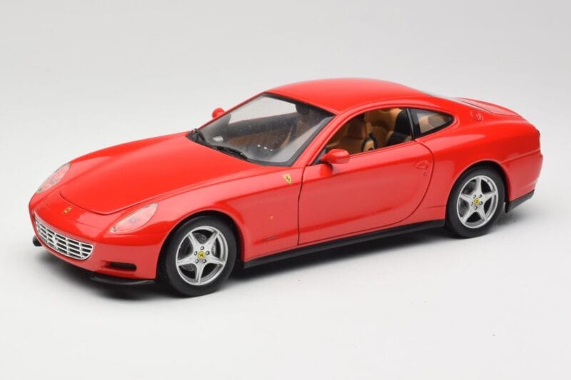 Ferrari 612 Scaglietti Rosso Corsa Hot Wheels 1:18 B6047 Metāls