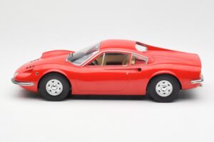 Ferrari Dino 246 GT Sarkans MCG 1:18 MCG18166 Metāls — attēls 3 no 6