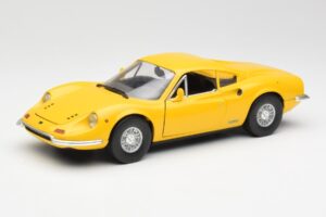 Ferrari Dino 246 GT Dzeltens Anson 1:18 30301W Metāls