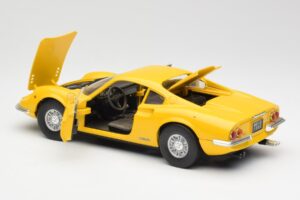 Ferrari Dino 246 GT Dzeltens Anson 1:18 30301W Metāls — attēls 5 no 8