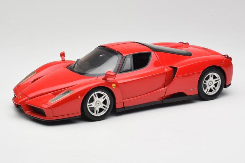 Ferrari Enzo Sarkans Hot Wheels 1:18 56293 Metāls