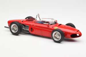 Ferrari Dino 156 Sharknose F1 1961 CMC 1:18 M-078 Metāls — attēls 4 no 6
