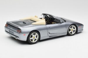 Ferrari F355 Spider Sudrabs Hot Wheels 1:18 23907-M1 Metāls — attēls 3 no 8