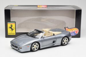 Ferrari F355 Spider Sudrabs Hot Wheels 1:18 23907-M1 Metāls — attēls 8 no 8