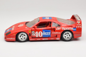 Ferrari F40 #40 J-P. Jabouille / O. Grouillard Art Sports 1987 Bburago 1:18 3332-A1 Metāls — attēls 4 no 8