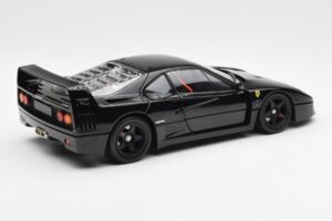 Ferrari F40 Melns Kyosho 1:18 08416BK Metāls — attēls 4 no 10