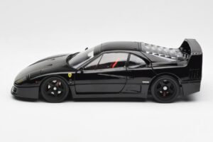Ferrari F40 Melns Kyosho 1:18 08416BK Metāls — attēls 6 no 10