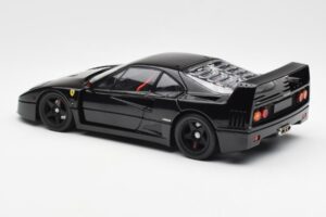 Ferrari F40 Melns Kyosho 1:18 08416BK Metāls — attēls 9 no 10