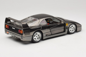 Ferrari F40 Chrome Black Bburago 1:18 3401-B1 Metāls — attēls 3 no 8