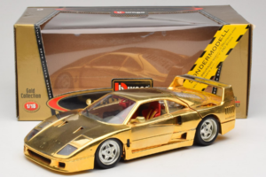 Ferrari F40 Chrome Gold Limited Edition 250 pcs Bburago 1:18 3332-G1 Metāls — attēls 8 no 8