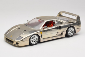 Ferrari F40 Chrome Silver Bburago 1:18 3401 Metāls