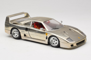 Ferrari F40 Chrome Silver Bburago 1:18 3401 Metāls — attēls 6 no 8