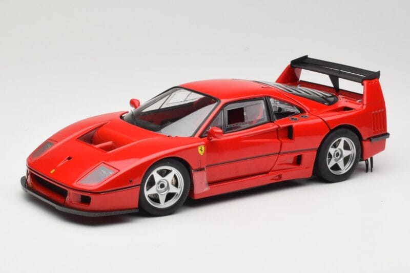 Ferrari F40 Competizione Test Version Sarkans Hot Wheels 1:18 P9922 Metāls