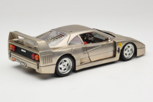 Ferrari F40 Dark Chrome Silver Kroymans Ierobežots Izlaidums Bburago 1:18 3032-C2 Metāls — attēls 3 no 8