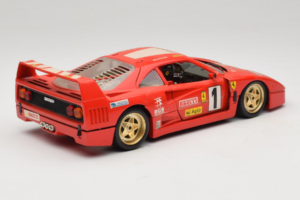 Ferrari F40 Evoluzione #1 Pirelli Sarkans 1992 Bburago 1:18 3042-P1 Metāls — attēls 3 no 8
