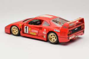 Ferrari F40 Evoluzione #1 Pirelli Sarkans 1992 Bburago 1:18 3042-P1 Metāls — attēls 7 no 8