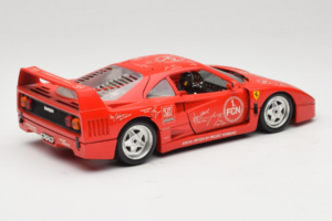 Ferrari F40 Evoluzione FC Nürnberg Special Edition Sarkans Bburago 1:18 3042-FCN Metāls — attēls 3 no 8