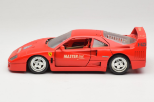 Ferrari F40 Evoluzione Sarkans Master Line Bburago 1:18 3042-M1 Metāls — attēls 4 no 8