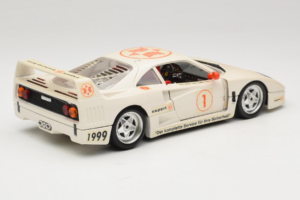 Ferrari F40 #1 Expert Balts 1987 Bburago 1:18 3332-W2 Metāls — attēls 3 no 8