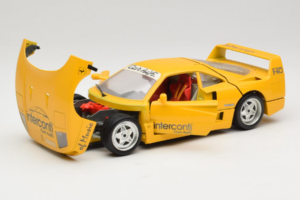 Ferrari F40 Interconti Car HiFi Dzeltens Bburago 1:18 3032-I1 Metāls — attēls 2 no 8