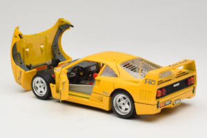 Ferrari F40 Interconti Car HiFi Dzeltens Bburago 1:18 3032-I1 Metāls — attēls 5 no 8