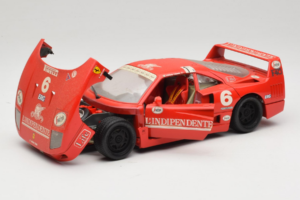 Ferrari F40 #6 V. Colombo L'Indipendente Sarkans 1987 Bburago 1:18 3032-L1 Metāls — attēls 2 no 8