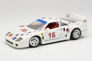 Ferrari F40 #16 Borsenmodells Balts Limited Edition 333 pcs 1987 Bburago 1:18 3332-W1 Metāls