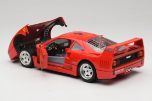 Ferrari F40 #8 Bevro International Sarkans 1987 Bburago 1:18 3332-P3 Metāls — attēls 5 no 8