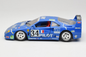 Ferrari F40 #34 M. Ferte / Thavenin / Palau Pilot Zils 1987 Bburago 1:18 3032-B1 Metāls — attēls 4 no 8