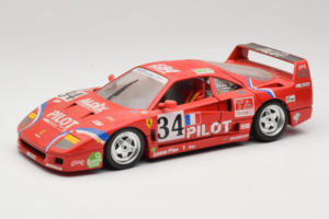 Ferrari F40 LM Pilot #34 Ferte / Thavenin / Palau 24 Hours of Le Mans 1995 Sarkans Bburago 1:18 3032-P3 Metāls