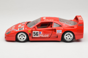 Ferrari F40 #56 Pilot Sarkans 1987 Bburago 1:18 3332-P2 Metāls — attēls 4 no 8