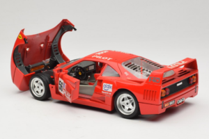 Ferrari F40 #56 Pilot Sarkans 1987 Bburago 1:18 3332-P2 Metāls — attēls 5 no 8