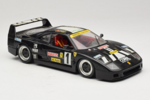 Ferrari F40 Pirelli Agip #1 Melns Bburago 1:18 3332-B1 Metāls — attēls 6 no 8