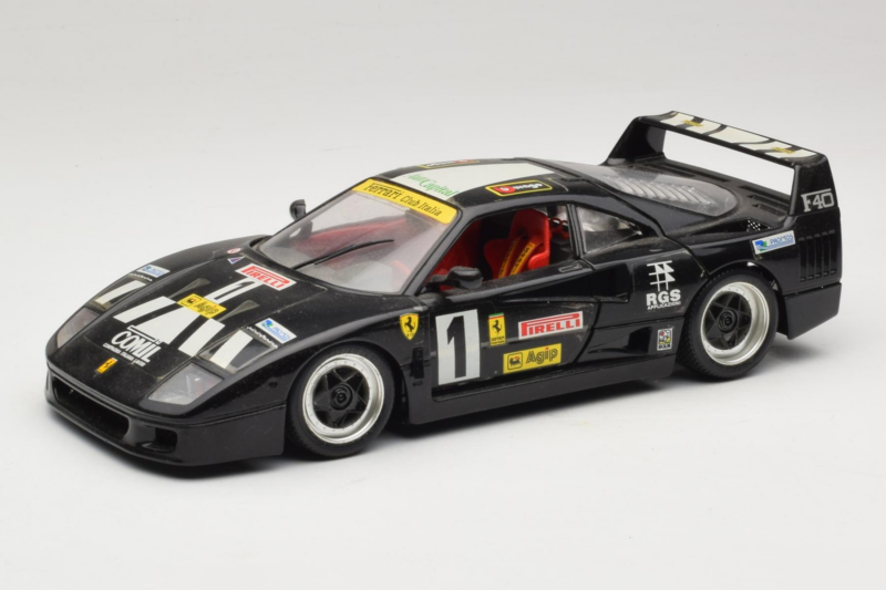 Ferrari F40 Pirelli Agip #1 Melns Bburago 1:18 3332-B1 Metāls