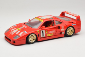 Ferrari F40 Pirelli Agip #1 Ferrari Club Italia Sarkans Bburago 1:18 3032-P2 Metāls
