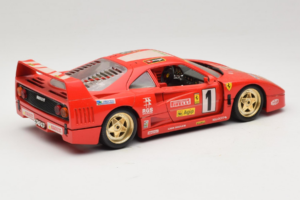 Ferrari F40 Evoluzione #1 Pirelli Agip Sarkans ar Zeltainiem Riteņiem 1992 Bburago 1:18 3042-P2 Metāls — attēls 3 no 8