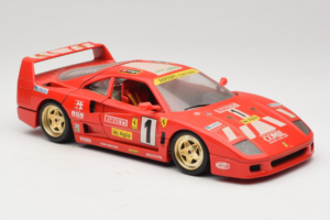 Ferrari F40 Evoluzione #1 Pirelli Agip Sarkans ar Zeltainiem Riteņiem 1992 Bburago 1:18 3042-P2 Metāls — attēls 6 no 8
