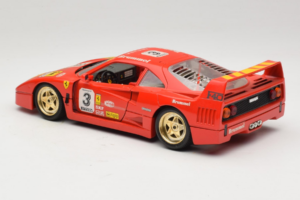 Ferrari F40 #3 Pirelli Sarkans 1987 Bburago 1:18 3332-P4 Metāls — attēls 7 no 8