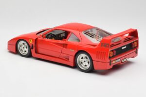 Ferrari F40 Sarkans Bburago 1:18 3032 Metāls — attēls 7 no 8