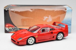 Ferrari F40 Sarkans Hot Wheels 1:18 23911 Metāls — attēls 8 no 8