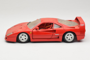 Ferrari F40 Sarkans Tonka 1:18 17004 Metāls — attēls 4 no 8