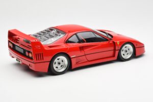 Ferrari F40 Sarkans Kyosho 1:18 08416R2 Metāls — attēls 4 no 10