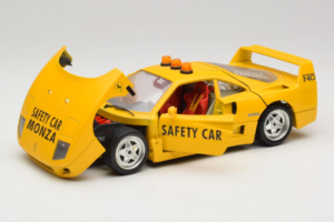 Ferrari F40 Safety Car Dzeltens Bburago 1:18 3032-Y2 Metāls — attēls 2 no 8