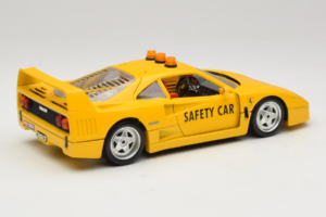 Ferrari F40 Safety Car Dzeltens Bburago 1:18 3032-Y2 Metāls — attēls 3 no 8