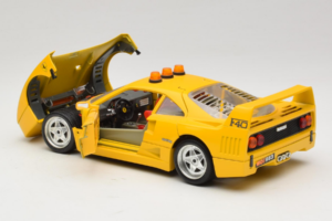 Ferrari F40 Safety Car Dzeltens Bburago 1:18 3032-Y2 Metāls — attēls 5 no 8