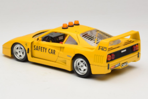 Ferrari F40 Safety Car Dzeltens Bburago 1:18 3032-Y2 Metāls — attēls 7 no 8