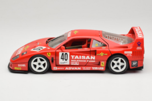 Ferrari F40 #40 T. Ohta / A. Reid Taisan Sarkans 1987 Bburago 1:18 3022-T1 Metāls — attēls 4 no 8