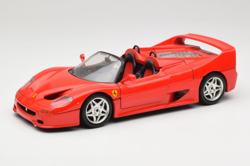 Ferrari F50 Kabriolets Sarkans Bburago 1:18 3372-P1 Metāls