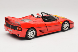 Ferrari F50 Kabriolets 50 Jahre Ferrari 24 Jahre Bburago FMC Sarkans Bburago 1:18 3352-P1 Metāls — attēls 3 no 8